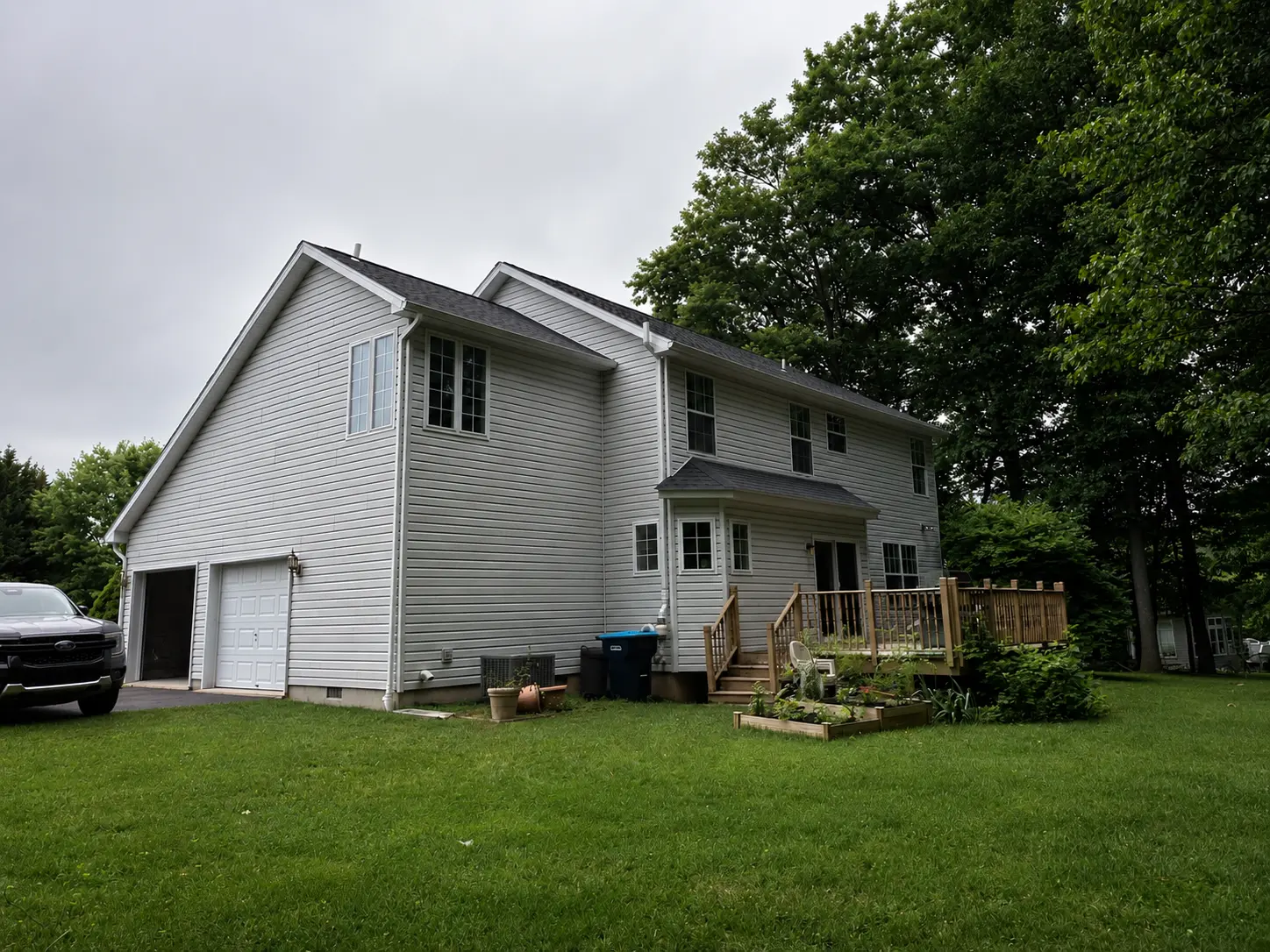 Rear Yard & Deck — 104 Kennard Dale Avenue before